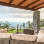 Rochão Village By Rent2u, Lda