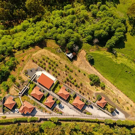 Rochao Village By Rent2u, Lda בית הארחה