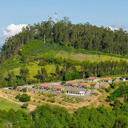 Rochao Village By Rent2u, Lda 4* קלייטה