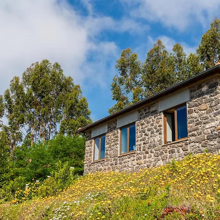 Rochao Village By Rent2u, Lda