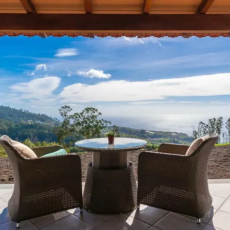 Gasthof Rochao Village By Rent2u, Lda