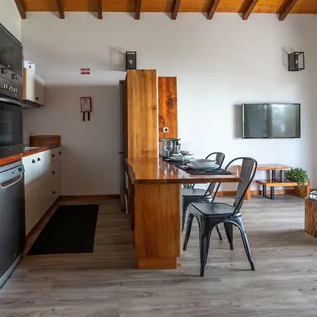 בית הארחה Rochao Village By Rent2u, Lda קלייטה