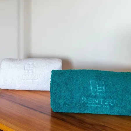 Rochao Village By Rent2u, Lda בית הארחה קלייטה