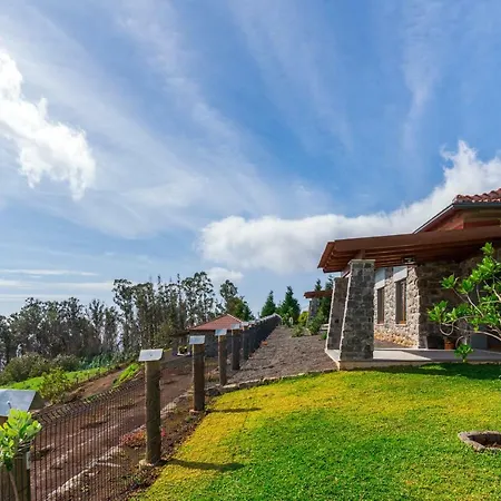 Rochao Village By Rent2u, Lda 4*