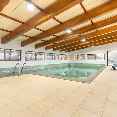 Rochao Village By Rent2u, Lda בית הארחה 4*