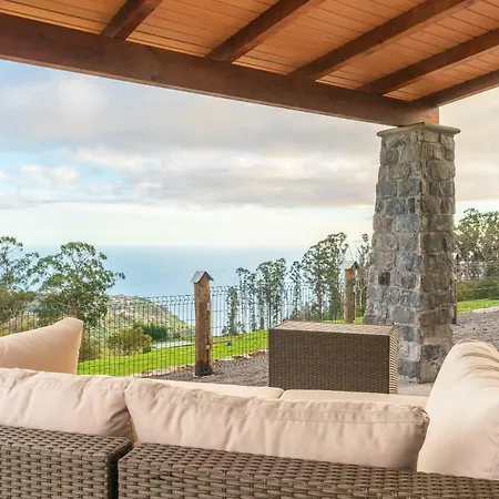 Rochao Village By Rent2u, Lda