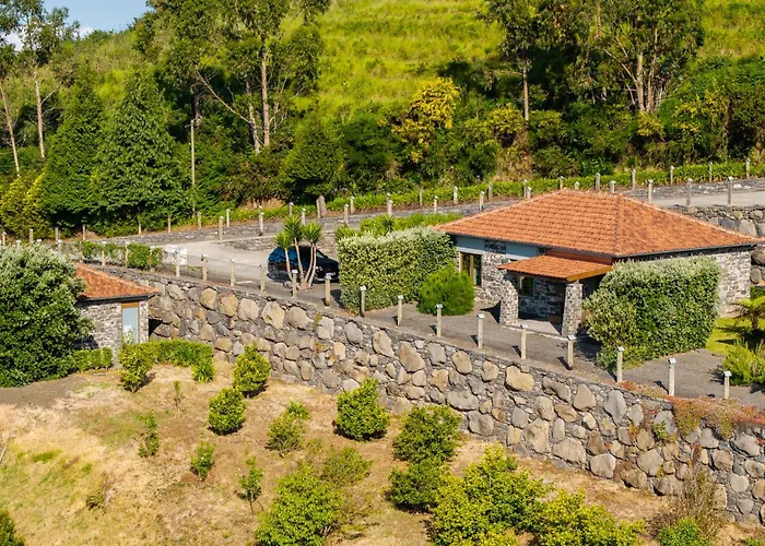 Rochao Village By Rent2u, Lda 게스트하우스 4*