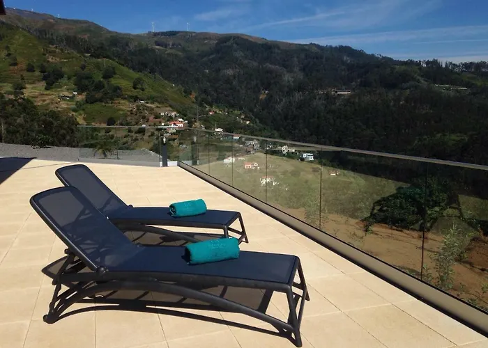 Rochao Village By Rent2u, Lda