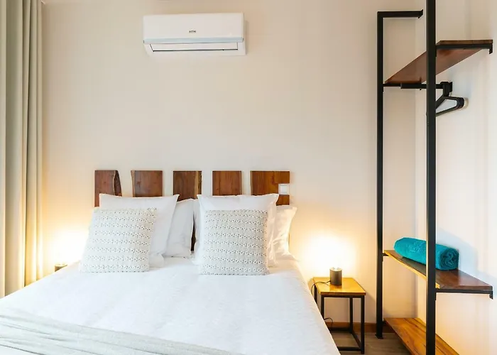 Rochao Village By Rent2u, Lda 4*