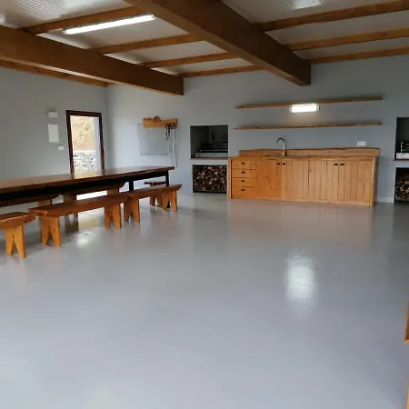 Rochao Village By Rent2u, Lda Gæstehus