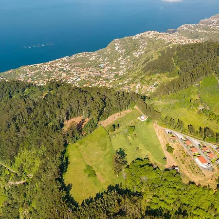 Rochao Village By Rent2u, Lda Gæstehus