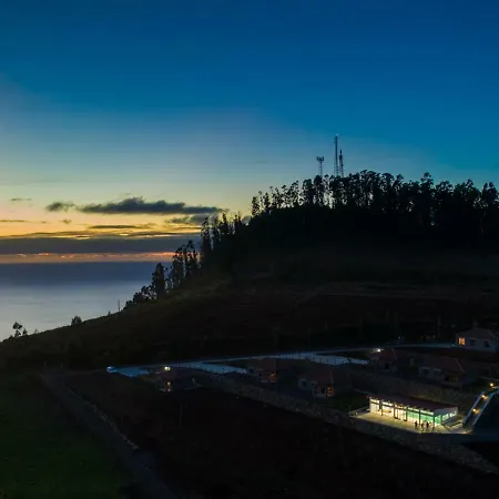 Rochao Village By Rent2u, Lda Gæstehus