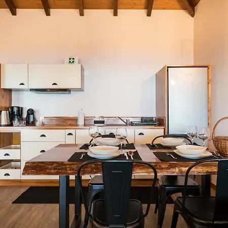 Rochao Village By Rent2u, Lda 4*