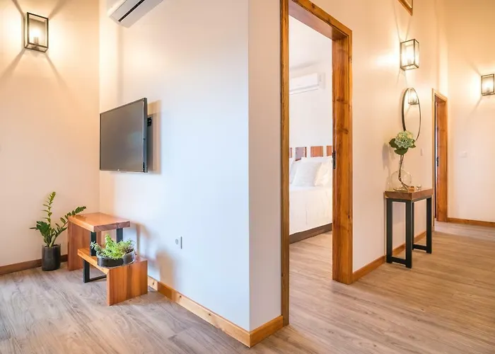 Rochao Village By Rent2u, Lda Calheta (Madeira)