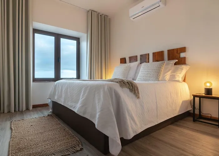 Rochao Village By Rent2u, Lda