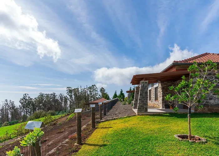 Rochao Village By Rent2u, Lda 4*