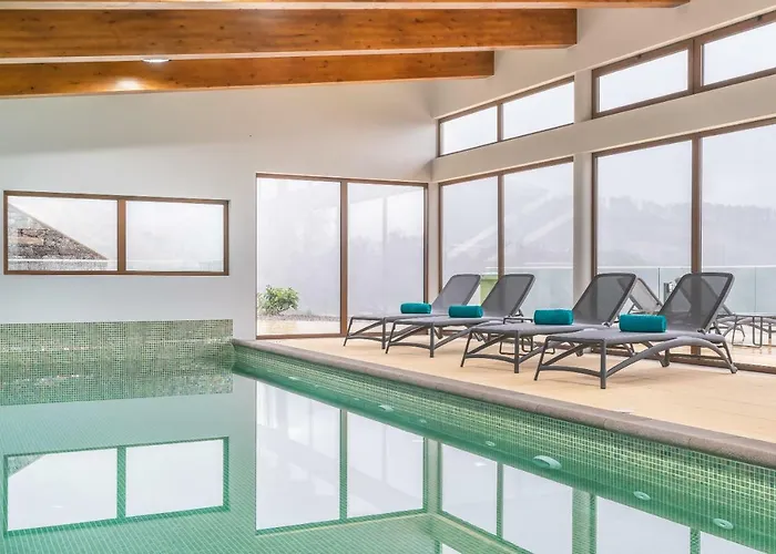 Rochao Village By Rent2u, Lda