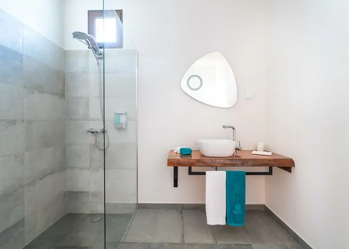 Rochao Village By Rent2u, Lda Calheta (Madeira)